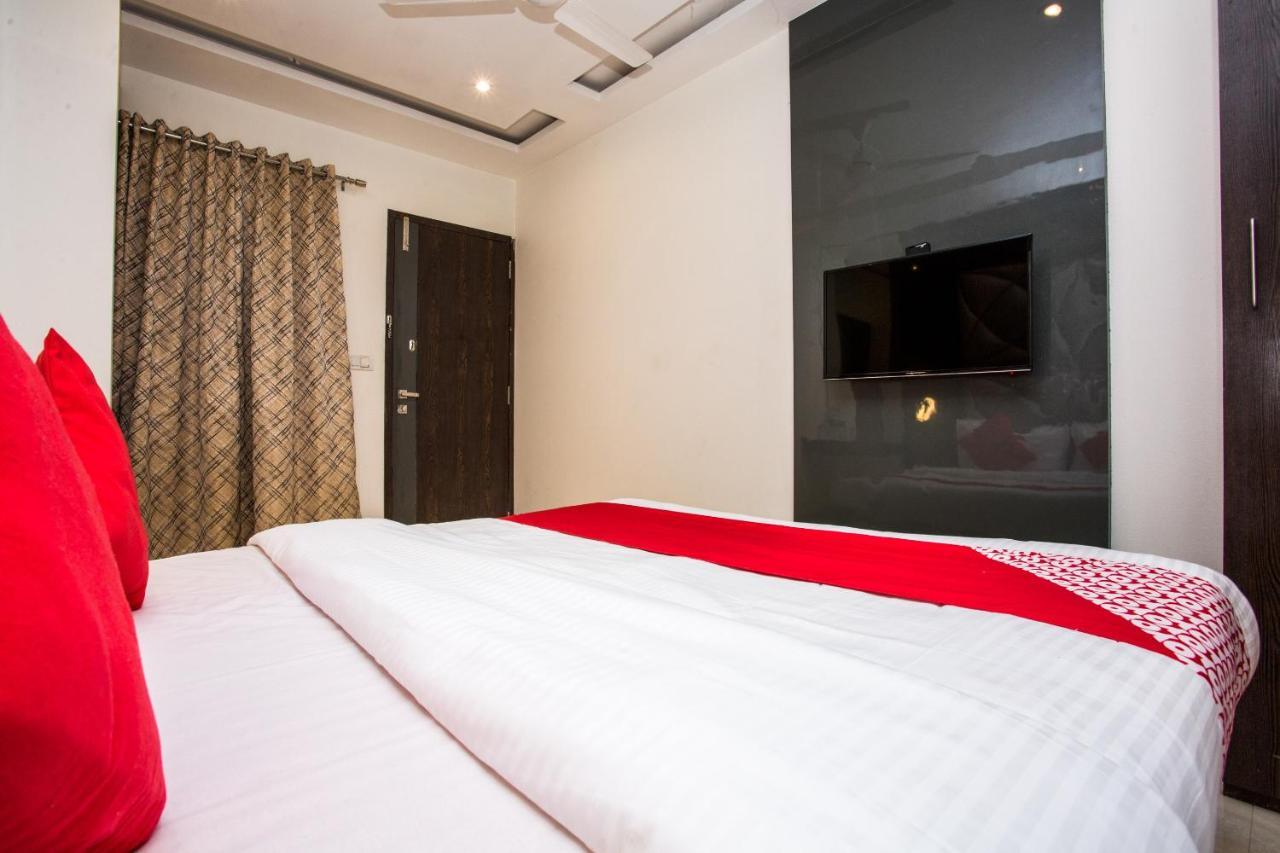 Oyo 37559 Hotel Al Haram Мумбаи Экстерьер фото