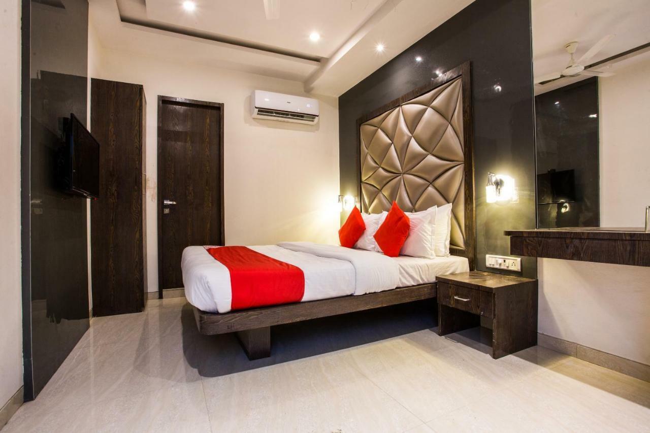 Oyo 37559 Hotel Al Haram Мумбаи Экстерьер фото