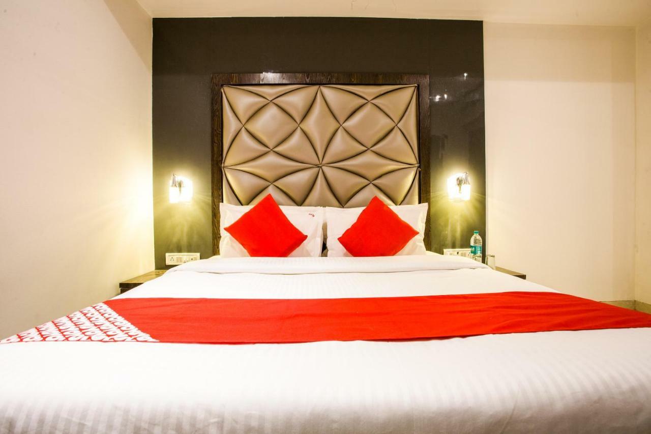 Oyo 37559 Hotel Al Haram Мумбаи Экстерьер фото
