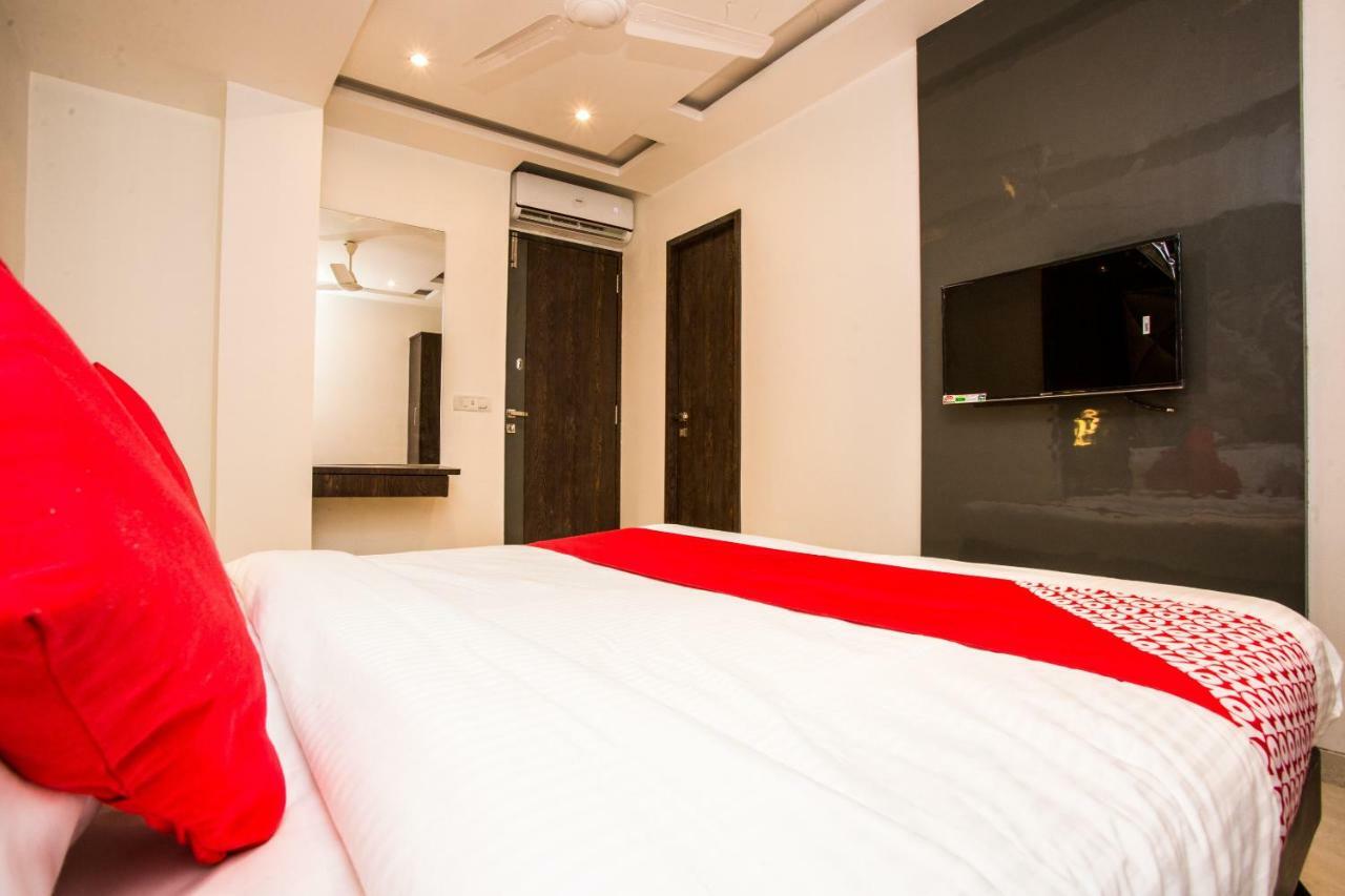 Oyo 37559 Hotel Al Haram Мумбаи Экстерьер фото