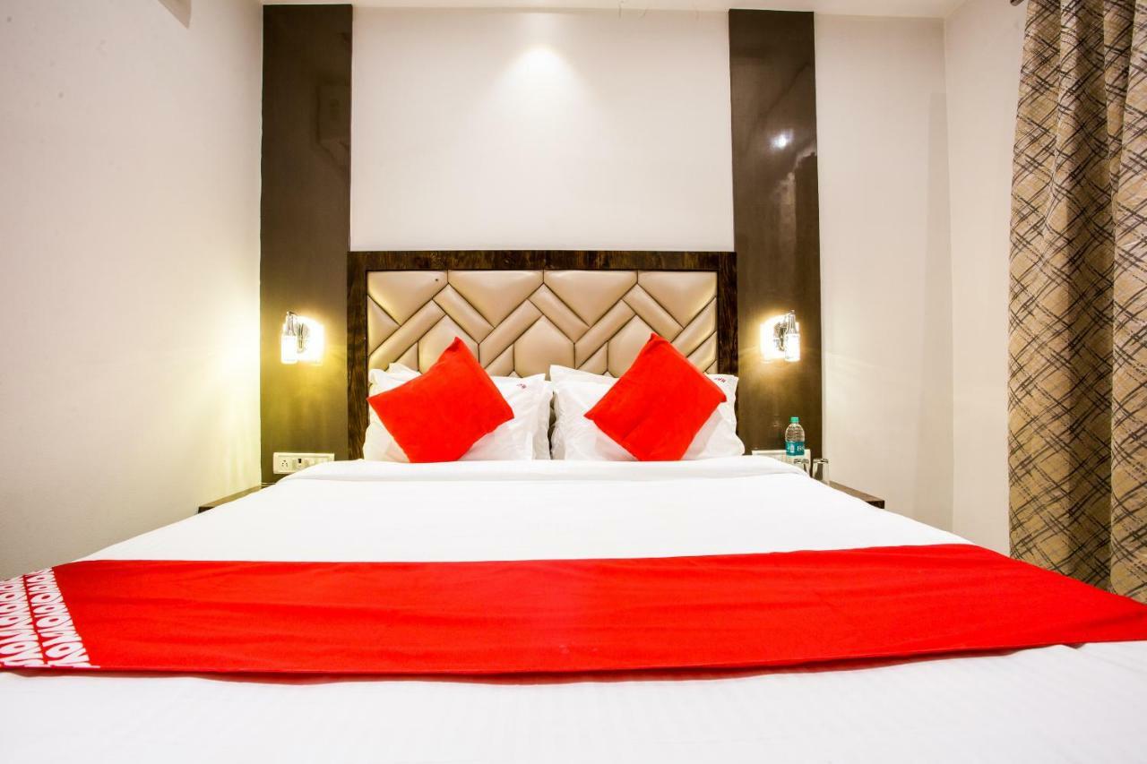 Oyo 37559 Hotel Al Haram Мумбаи Экстерьер фото